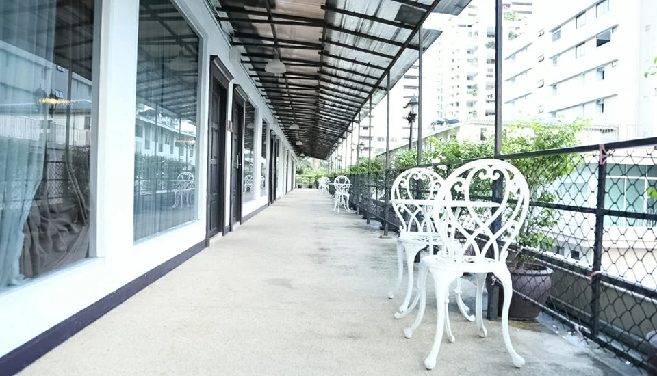 هتل باس سوئیتز نانا بانکوک